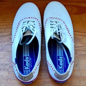 KEDS Sneakers